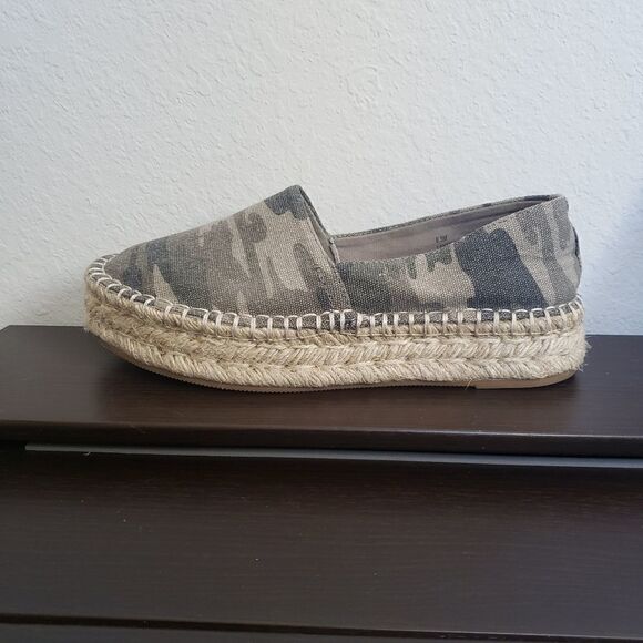 Splendid Laney camo espadrille slip ons 6.5 - Picture 4 of 7